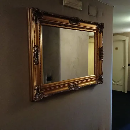 La Fayette Licola Otel 3*