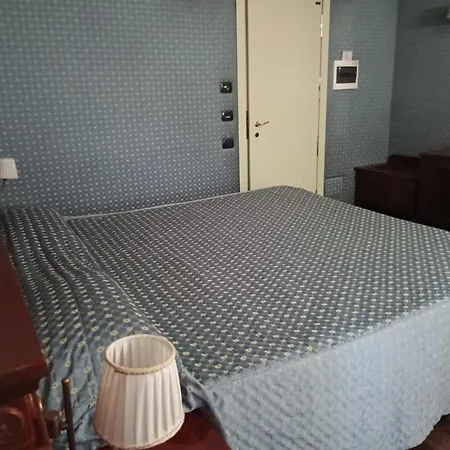 La Fayette Licola Otel 3*