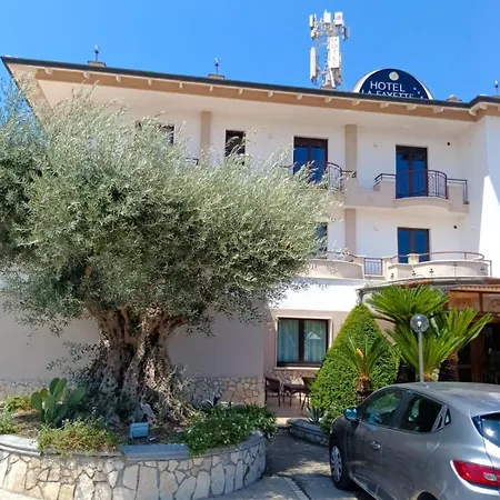 La Fayette Licola Otel